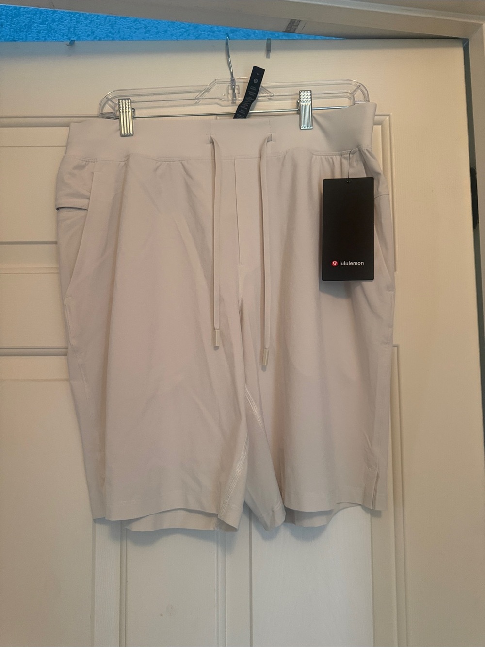 lululemon athletica Men’s Light Cream Performance Drawstring Shorts